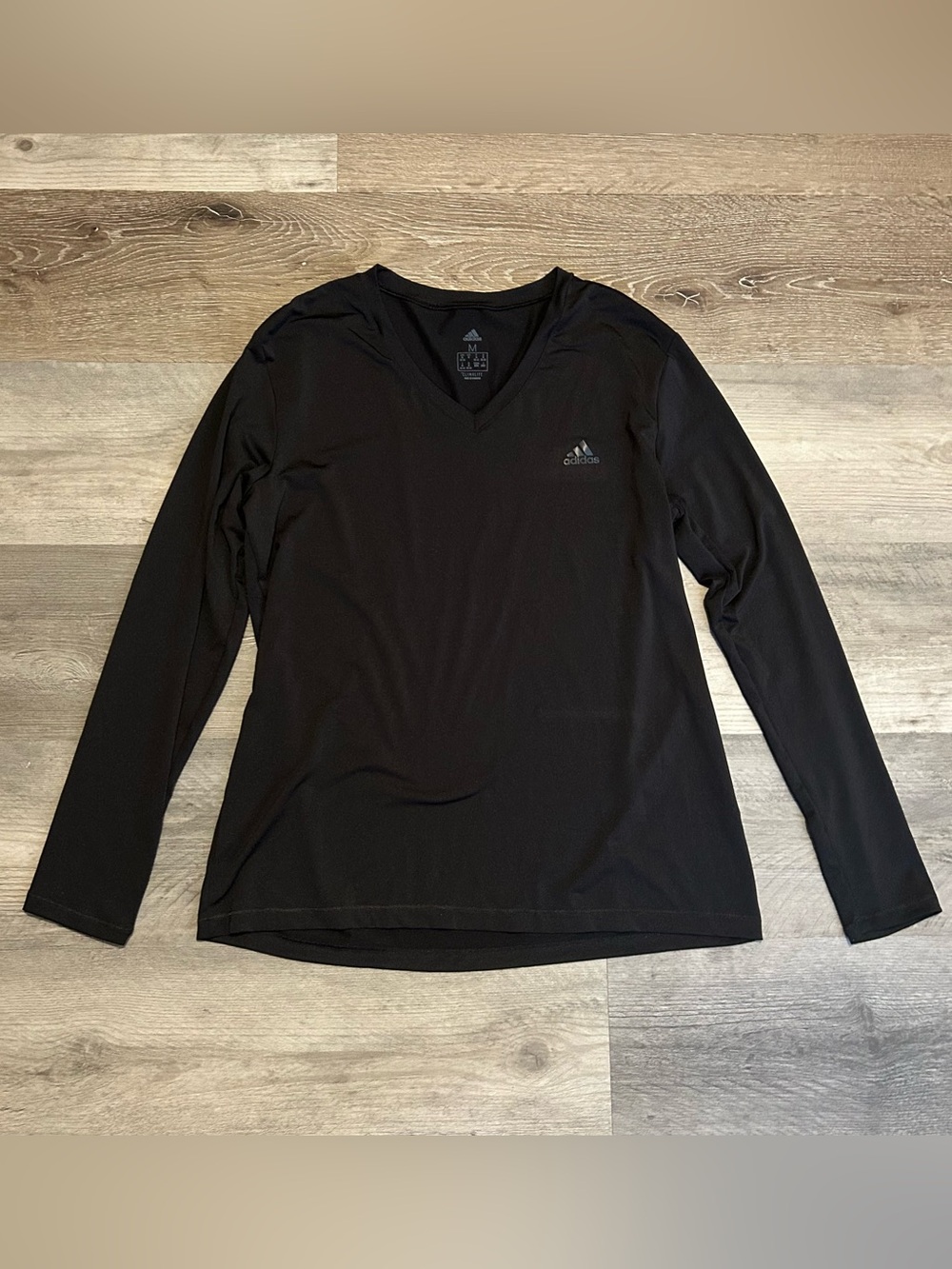 Women’s Medium Adidas Climalite Black Long Sleeve V Neck